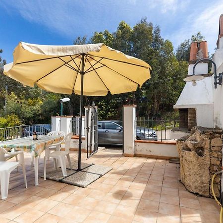 Casa Con Barbecue Lägenhet Àrbatax Exteriör bild